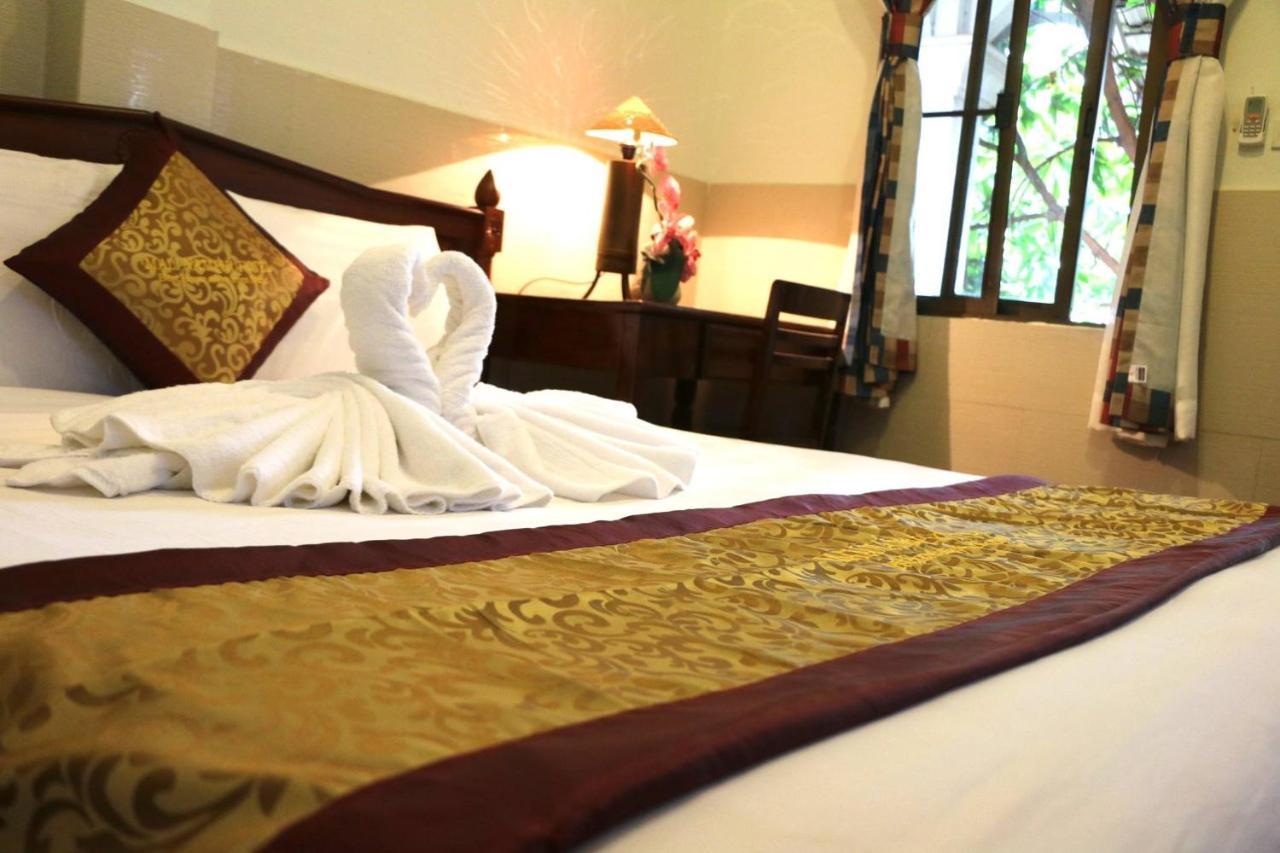 Mali Namphu Hotel Вьентьян Экстерьер фото