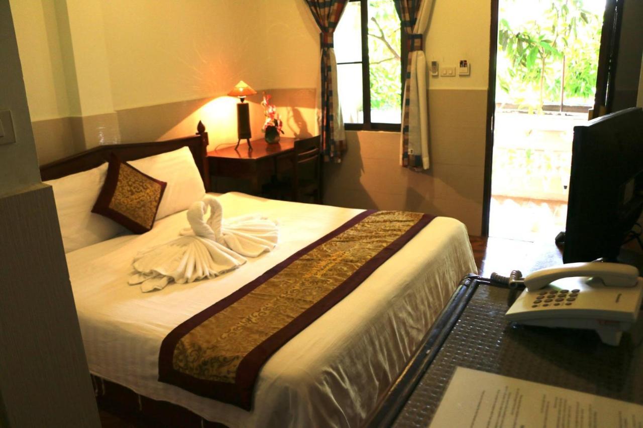 Mali Namphu Hotel Вьентьян Экстерьер фото