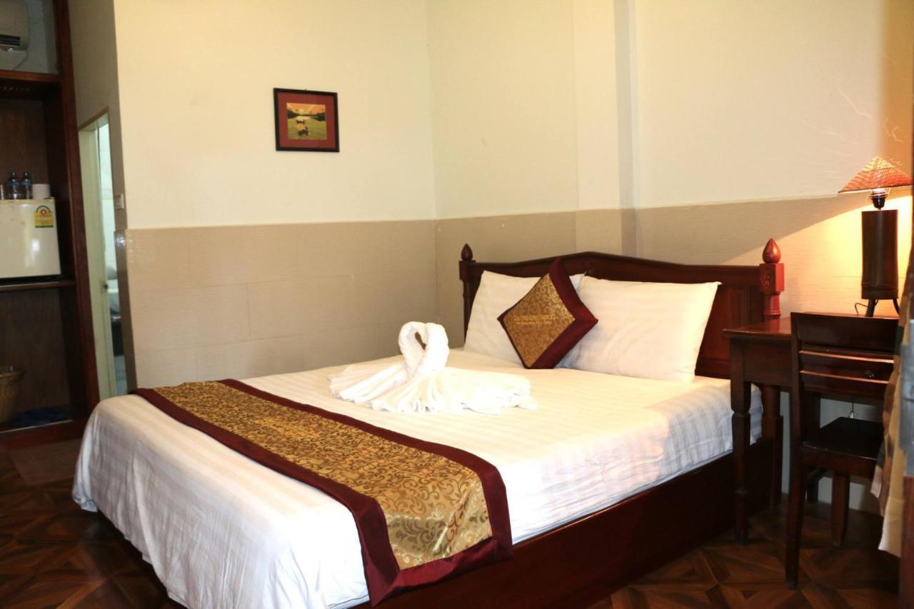 Mali Namphu Hotel Вьентьян Экстерьер фото