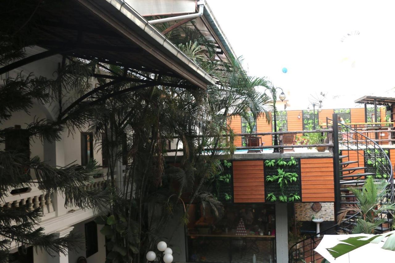 Mali Namphu Hotel Вьентьян Экстерьер фото