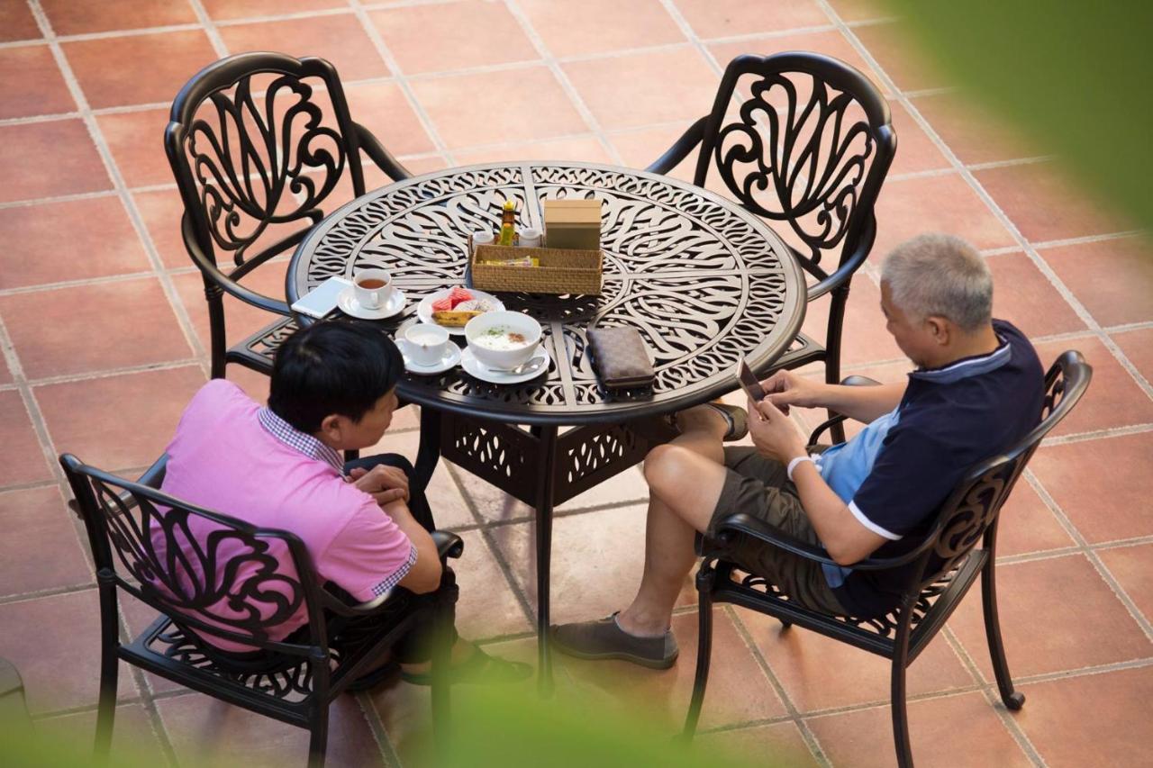 Mali Namphu Hotel Вьентьян Экстерьер фото