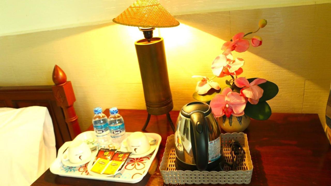 Mali Namphu Hotel Вьентьян Экстерьер фото