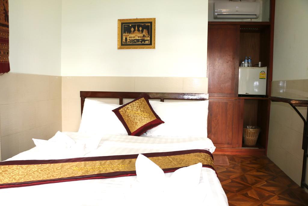 Mali Namphu Hotel Вьентьян Экстерьер фото