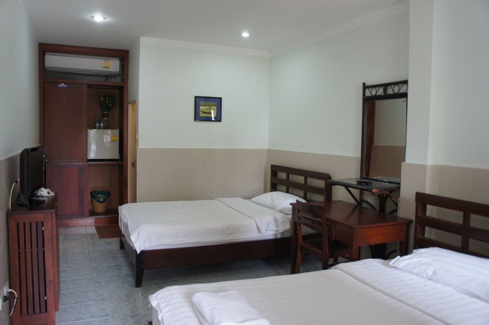 Mali Namphu Hotel Вьентьян Экстерьер фото