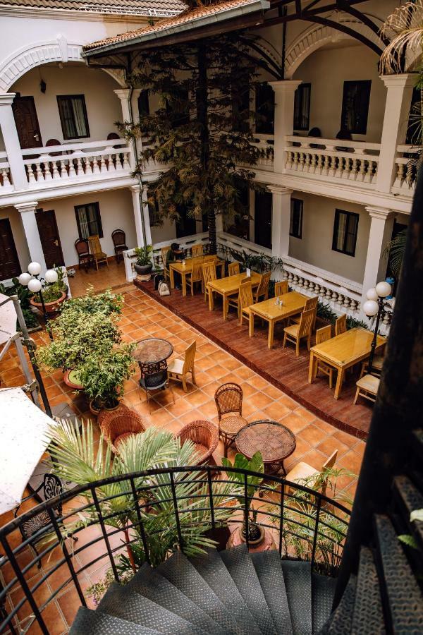 Mali Namphu Hotel Вьентьян Экстерьер фото
